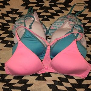 🌼•4 Delta Bras•